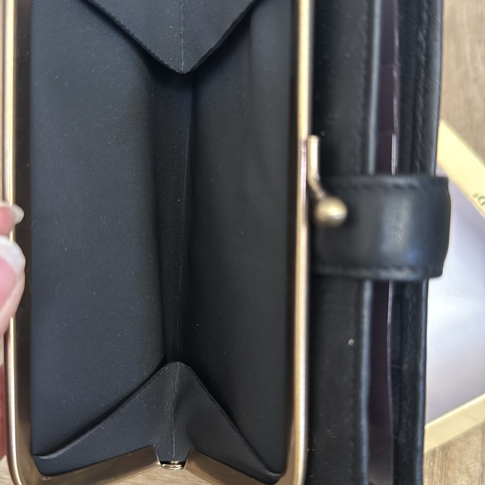 Genuine leather kisslock wallet - Picture 7 of 8
